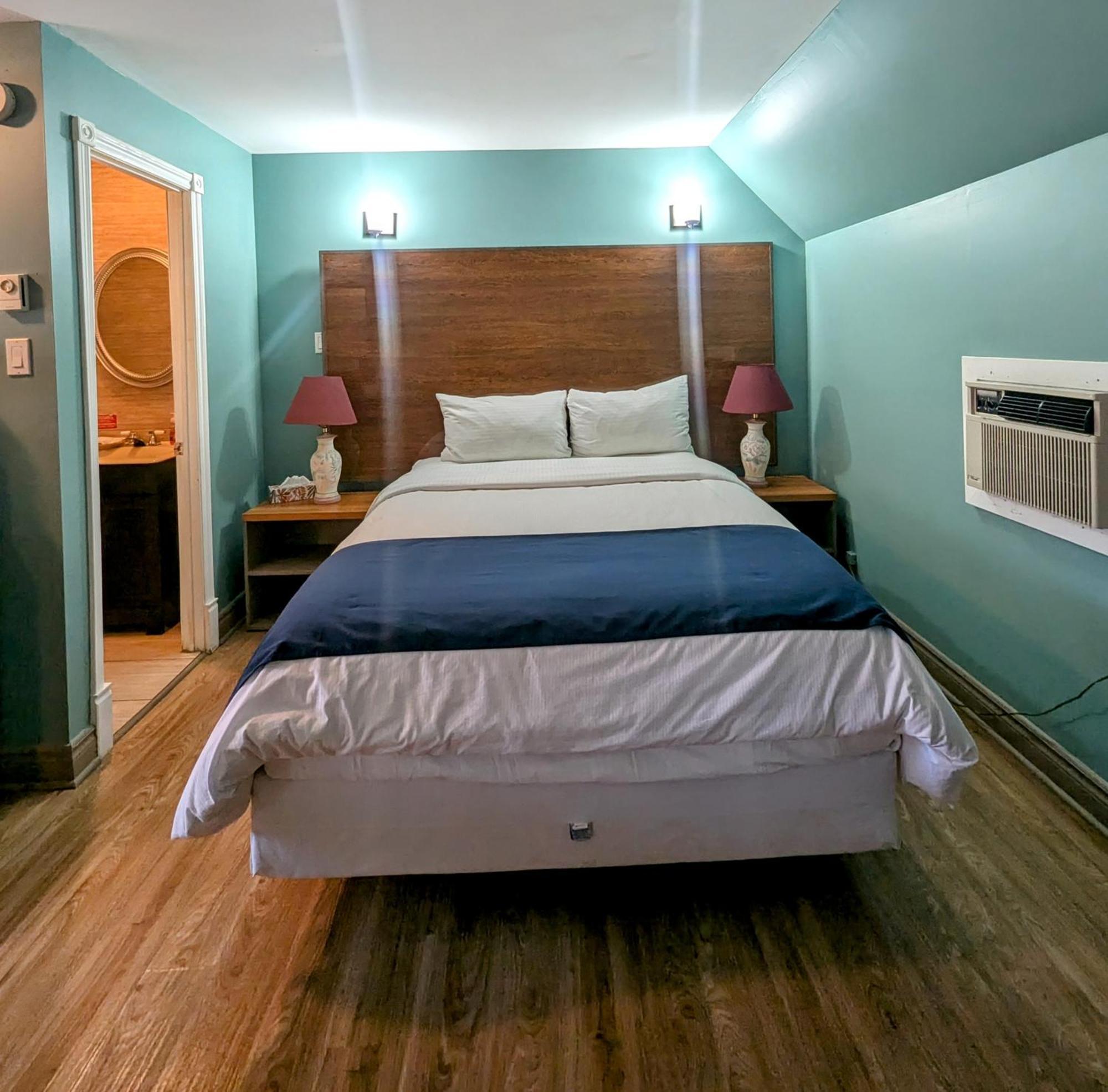 Motel Des Pentes Et Suites Saint-Sauveur-des-Monts Eksteriør bilde