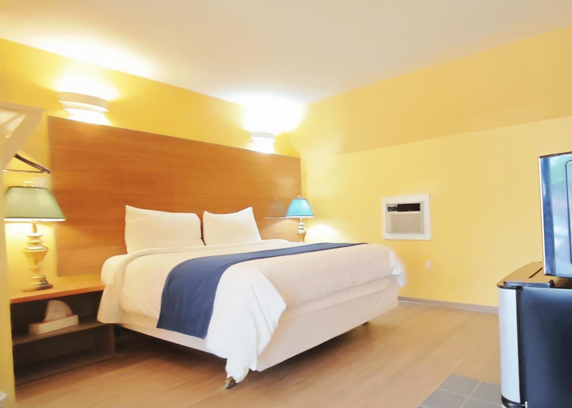 Motel Des Pentes Et Suites Saint-Sauveur-des-Monts Eksteriør bilde