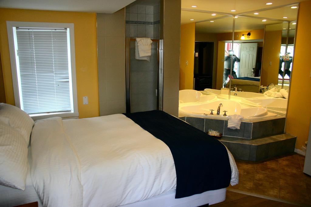 Motel Des Pentes Et Suites Saint-Sauveur-des-Monts Eksteriør bilde